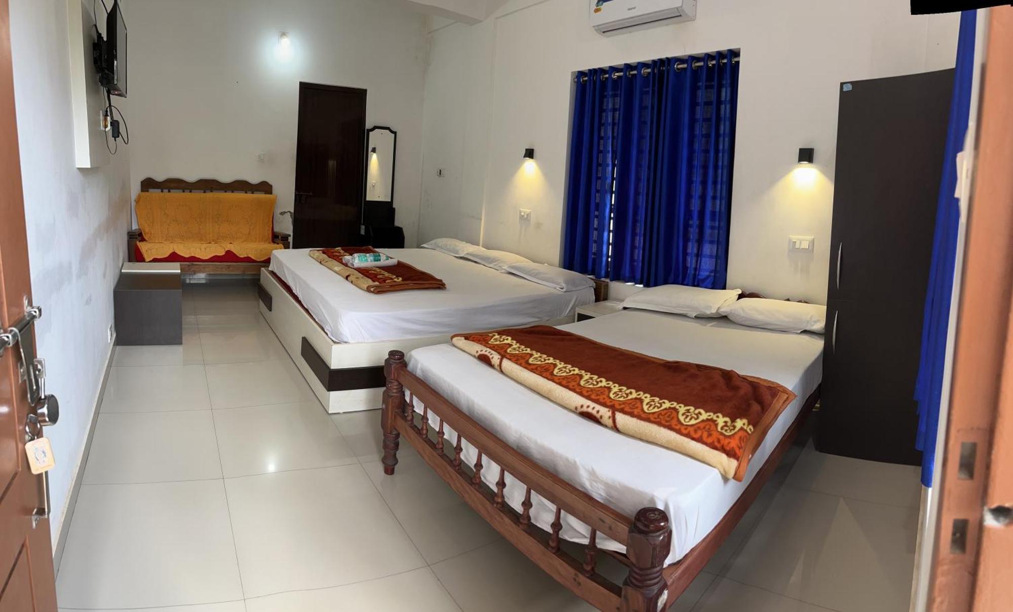 Dakshinakasi Guest House Thirunelly Exterior foto